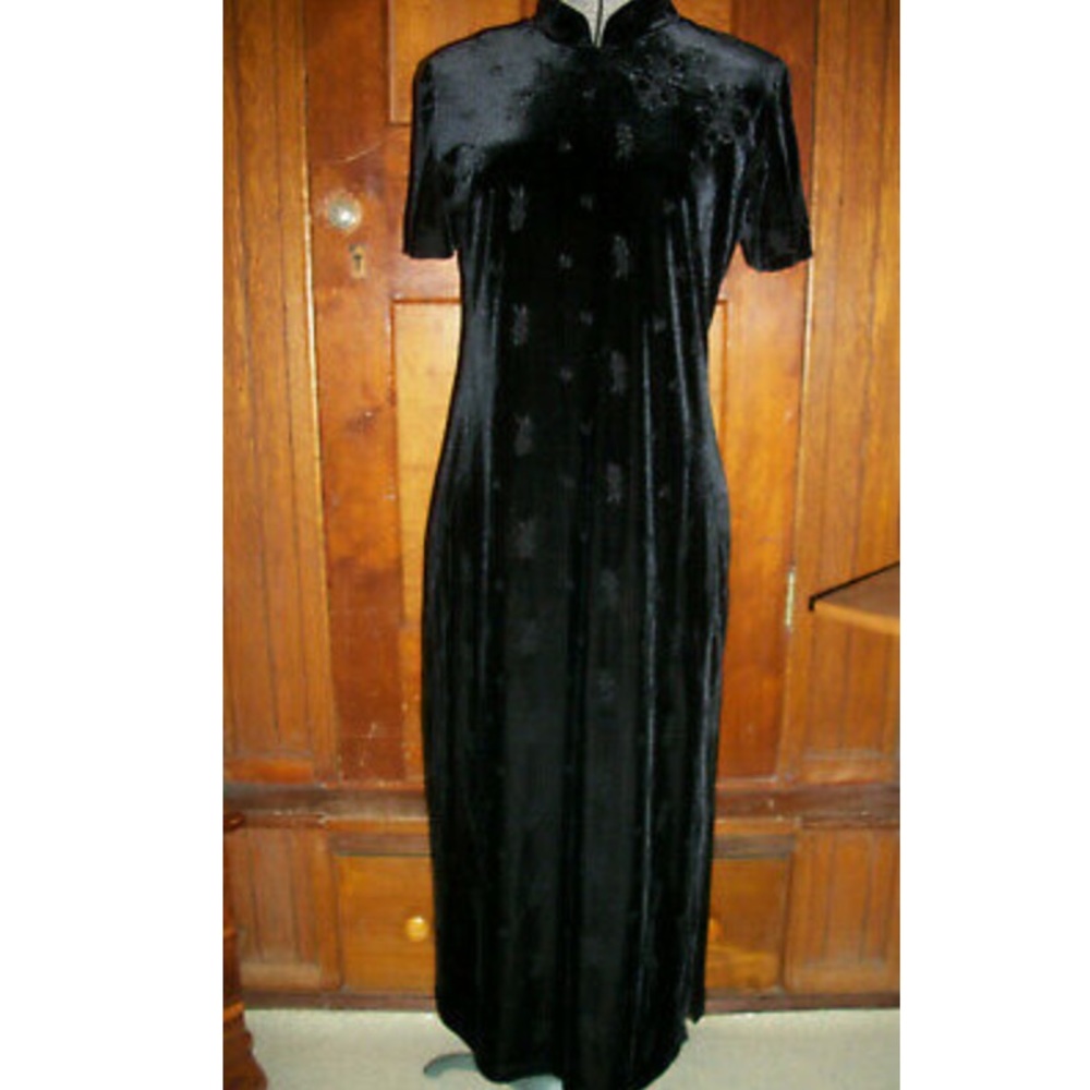 Oriental Style Velvet Black Dress